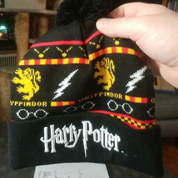 Harry Potter Knit Caps - Picture 7 of 7